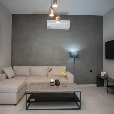 Makel Apartment