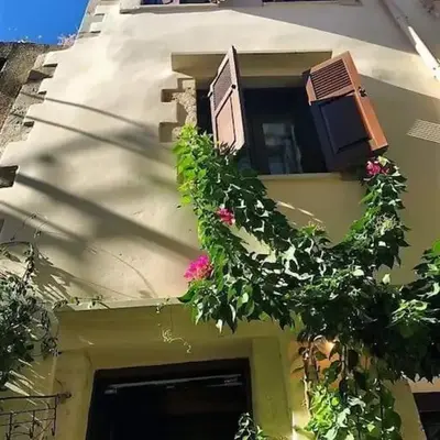 Traditional 3 Story Townhouse