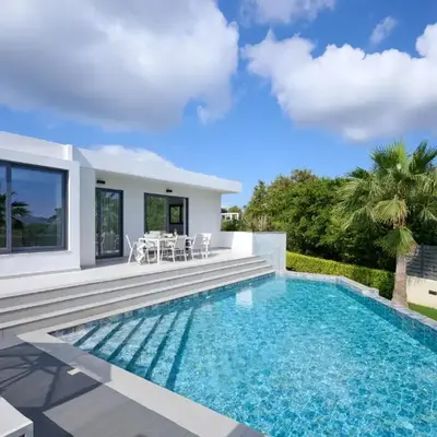 Kyamon Luxury Villa with Heated Saltwater Pool Near Chania