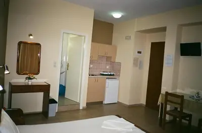Gallery image of John Apartments in Plataniás