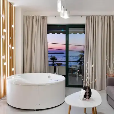 Elia Beach Deluxe Apartment