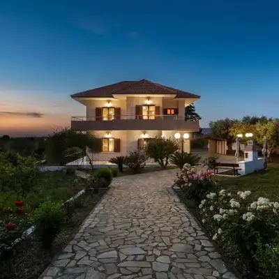 Garden House with Pool