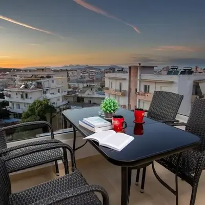 Nikolas City Home