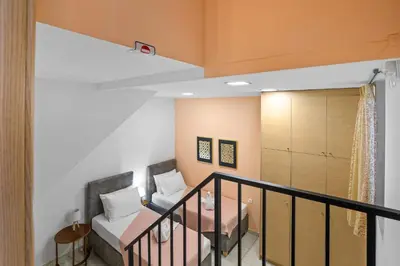 a room with a bed and a balcony at CasaParadiso in Perivólia