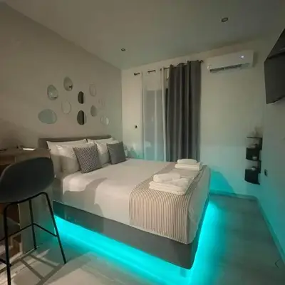 Rouan Studios