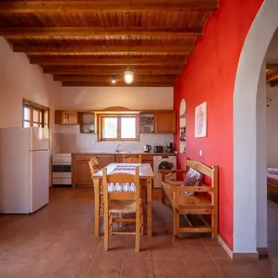 BABIS & POPI APARTMENTS