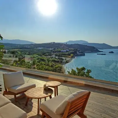 Villa Sapphire by PosarelliVillas