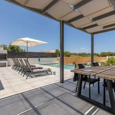 Sage Villa by Vintage Travel