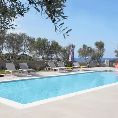 Niki Luxury Suites