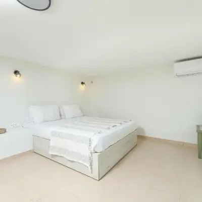 Lyria Hotel Apartments