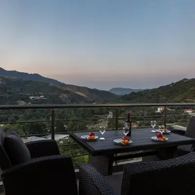 Cozy House Zoi -Top Views