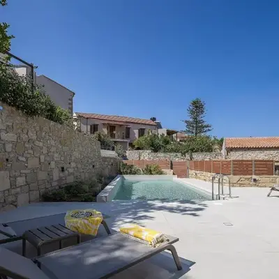 Villa Manmar 2BR with Sleeping Lofts by etouri