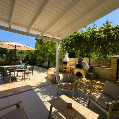Villa Karneios