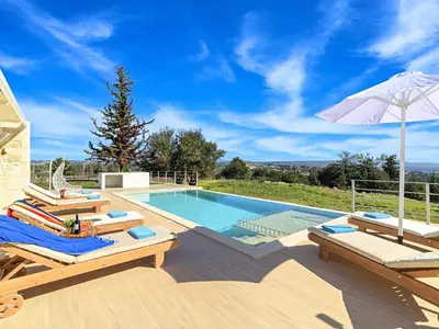 Gallery image of Holiday Home Orientem Villa Beheizter Pool by Interhome in Georgioupolis