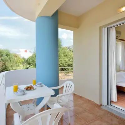 Katerina Rooms Agii Apostoloi