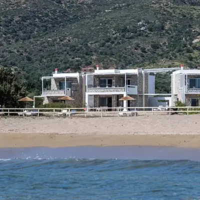 Cedar Bay Beachside Villas