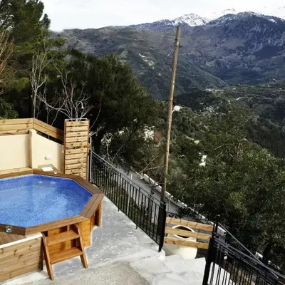 Villa Lakki Heated round pool Jacuzzi