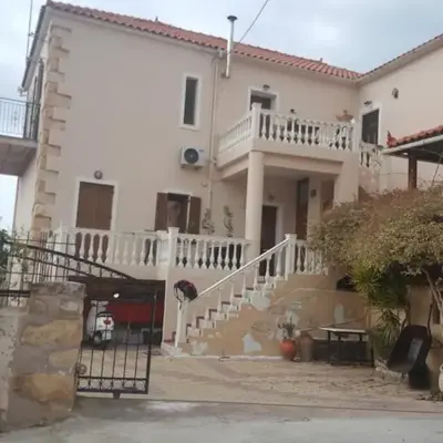 Estrella Studios