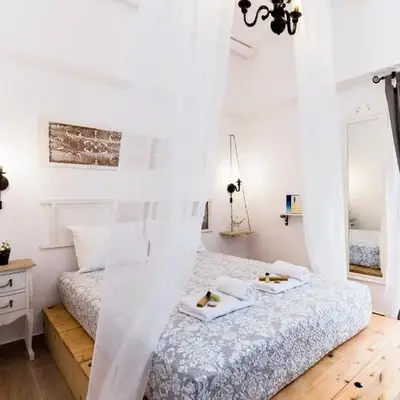 EvaEle Luxury Boutique