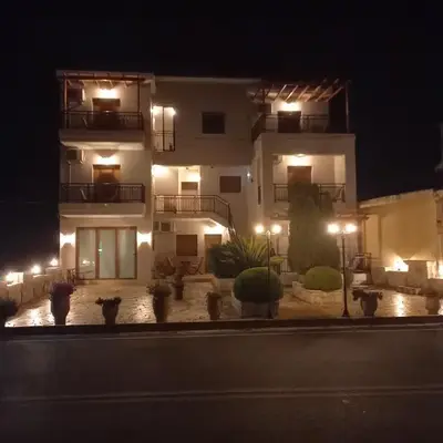 Kandania Apartments