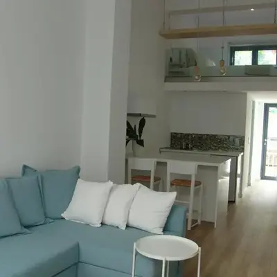 Sixteen All Seasons House