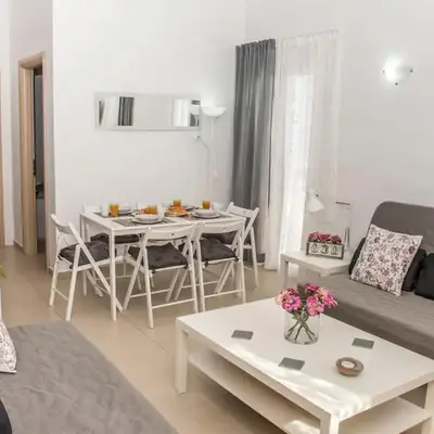 Nikis Apartment