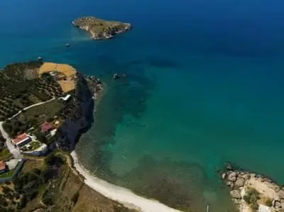 an aerial view of a beach and the ocean at Casa de Campo 1 in Almirida