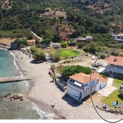 House just on the beach -included 2 canoe and 2 bicycles