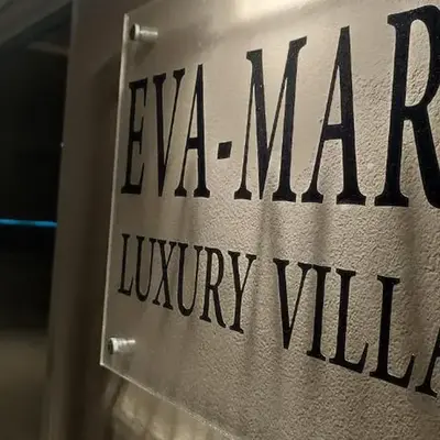 Luxury Villa Eva-Mari with jacuzzi