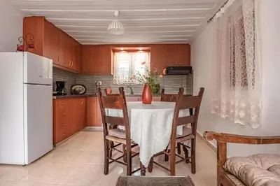 Gallery image of Helen's Countryside House in Arménoi